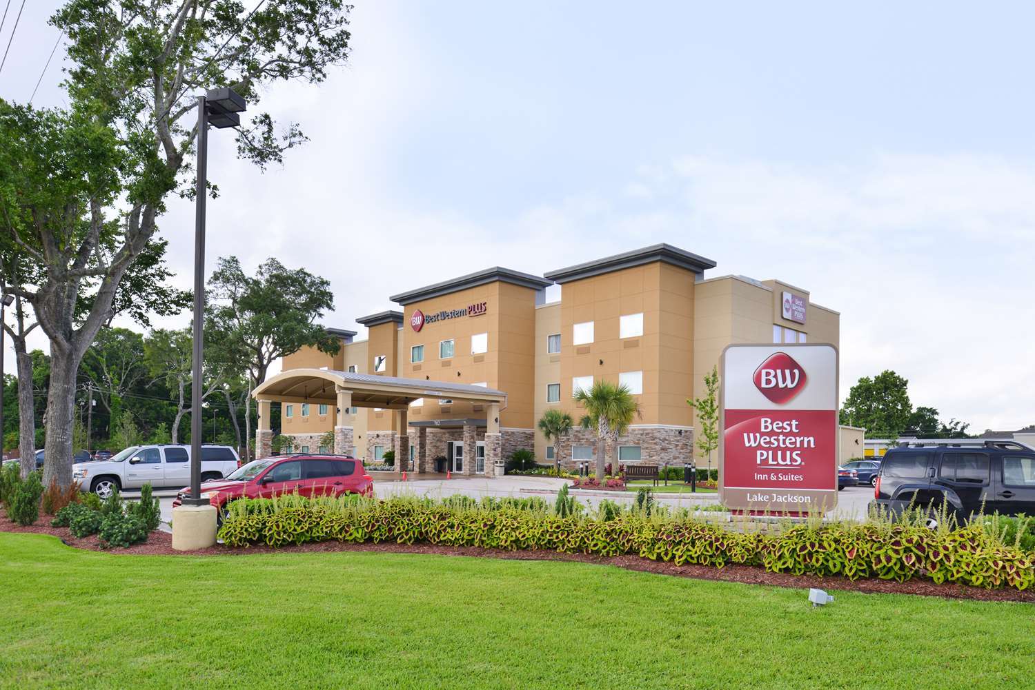 Hotel Western Jackson & Lake Jackson